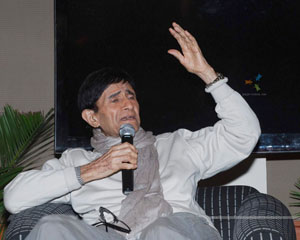 Dev Anand comes back with a bang