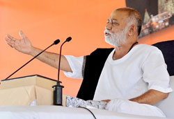 Morari Bapu