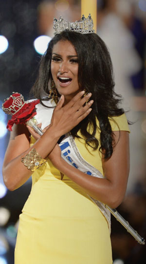 Nina Davuluri: Indian American Wins the Crown