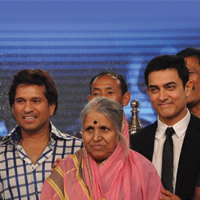 Bollywood Today - Aamir Khan keen on reprising Tendulkar