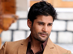 Rajeev Khandelwal All Set to Debut in Web Series Haq Se