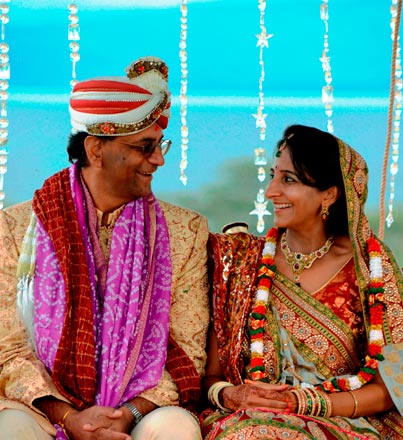 Indian Bride and Groom Looking to Eachother