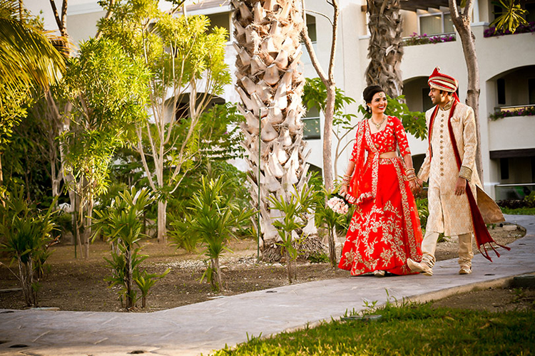 Indian Couple Outdoor Photo Shoot