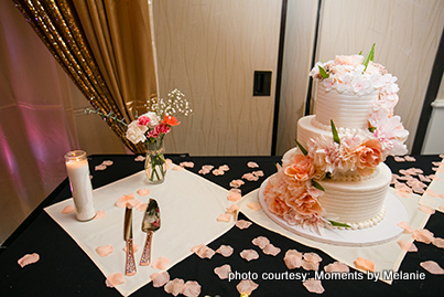 Amazing wedding cake with floral design