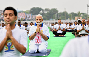 Prime Minister Modi Yoga and promoting a disease-free, healthy life