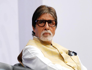 Amitabh Bachchan Tweets Gratitude Messages from Hospital