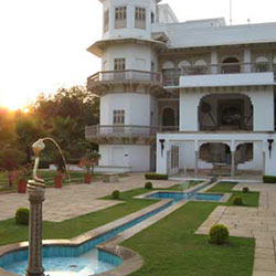 Usha Kiran Palace, Gwalior Usha Kiran Palace, Gwalior