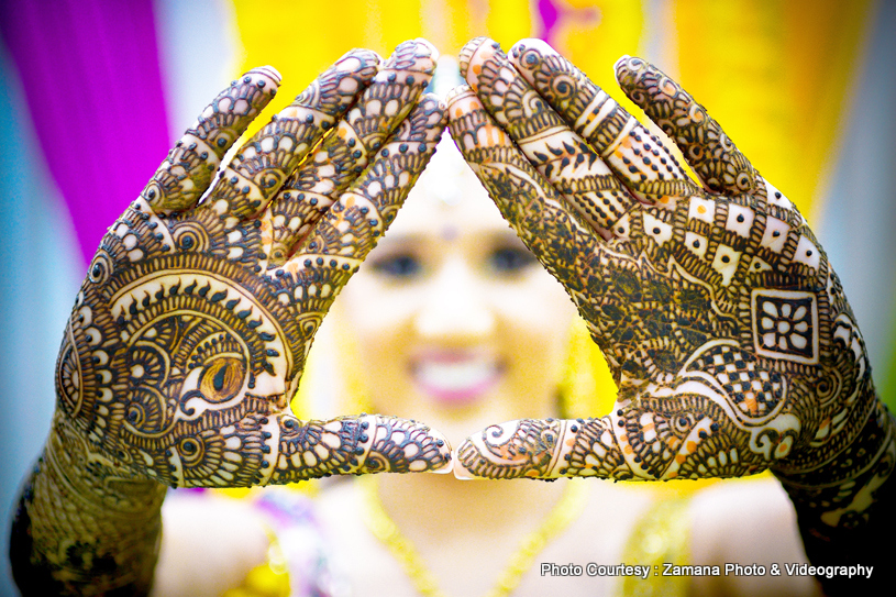 See this incredible mehndi art capture