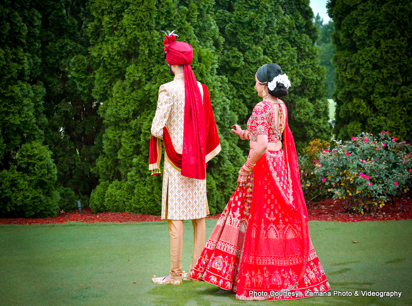 See this lovely outdoor indian couple photography