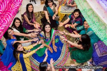 The mehndi ceremony at Indian weddings is not only a festive event, but it is also a ritual with auspicious and sentimental significance