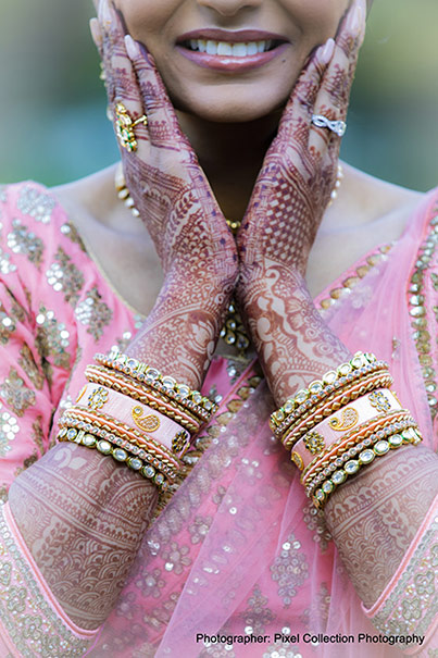 Details of indian bride Mehndi and Jewelry