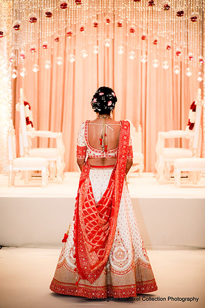 Gorgeous Indian bride Outfit