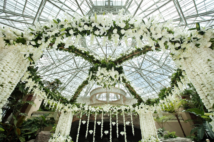 A Pretty In White Wedding Theme With Occasion by Shangri-la