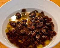 Soaked Raisins