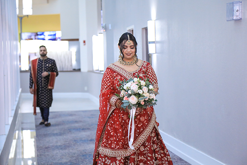 Lovely Capture of Indian bride Outfit