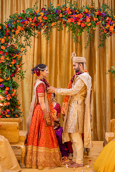 Indian wedding garland exchange ceremony