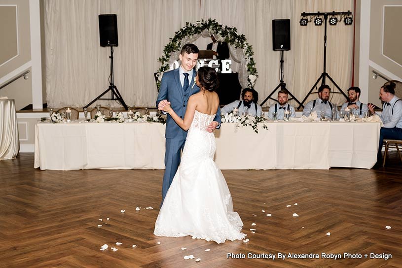 Beatiful dance by Newly weds couple