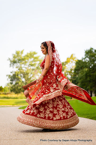 Stunning Pics Of Indian Brides Twirling Their Wedding Lehengas 