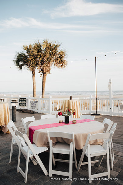 Beach wedding table decoration