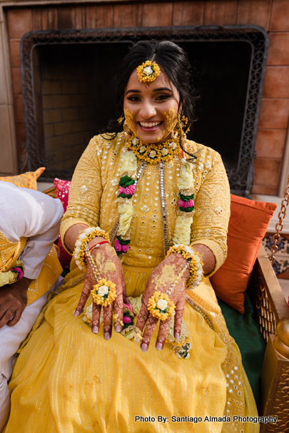 Dazzling Indian Bride showing her mehendi