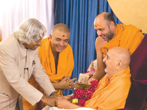 Kalam meet Pramukh Swamiji