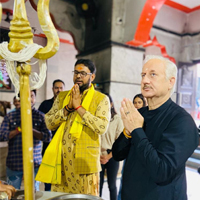 Anupam Kher Visits Kailash Temple In Agra