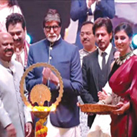 Amitabh Bachchan at Gala Inaugural of 28th Kolkata International Film Festival by Big B