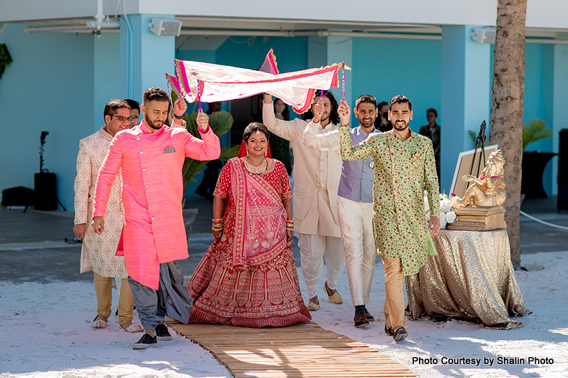 Indian wedding priest Acharya Ramesh Mehta