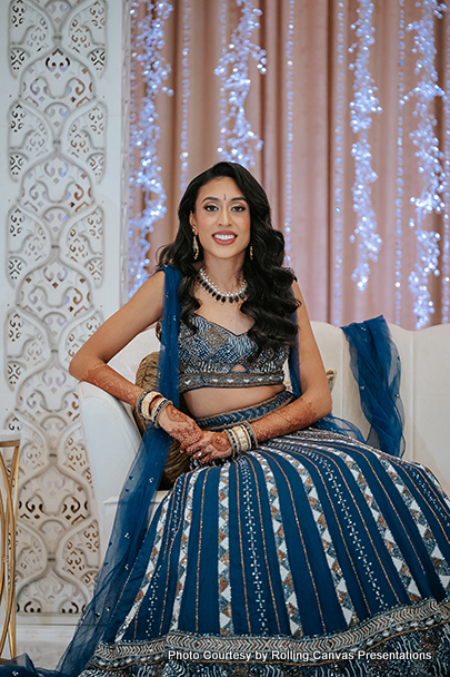 Indian Bride wore diamond neckless which looks elegant