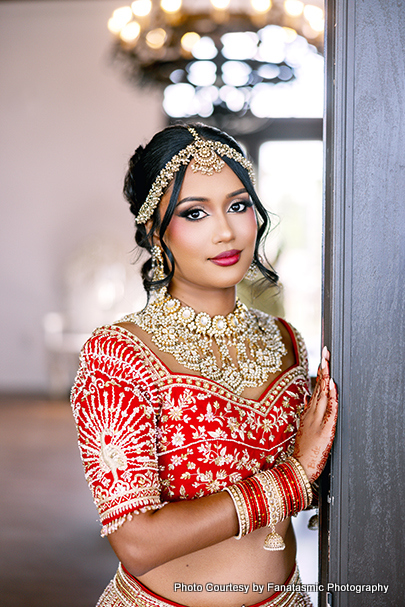 Kashmira in her bridal lehenga
